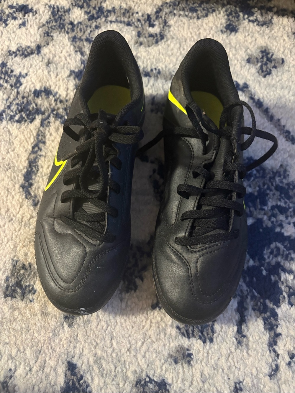 Nike Black Kids Sneakers with Neon Yellow Swoosh